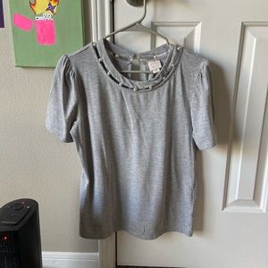 grey blouse